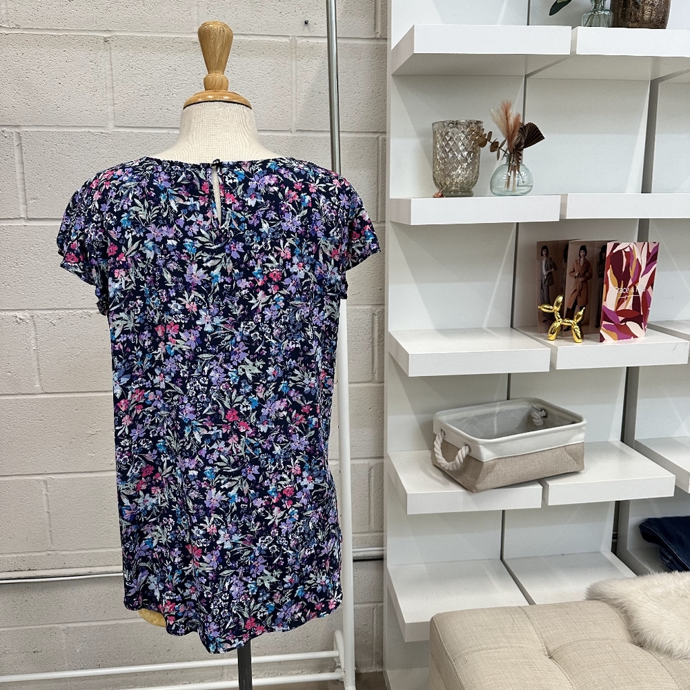 Floral flutter sleeve tank - Picture 3 of 7